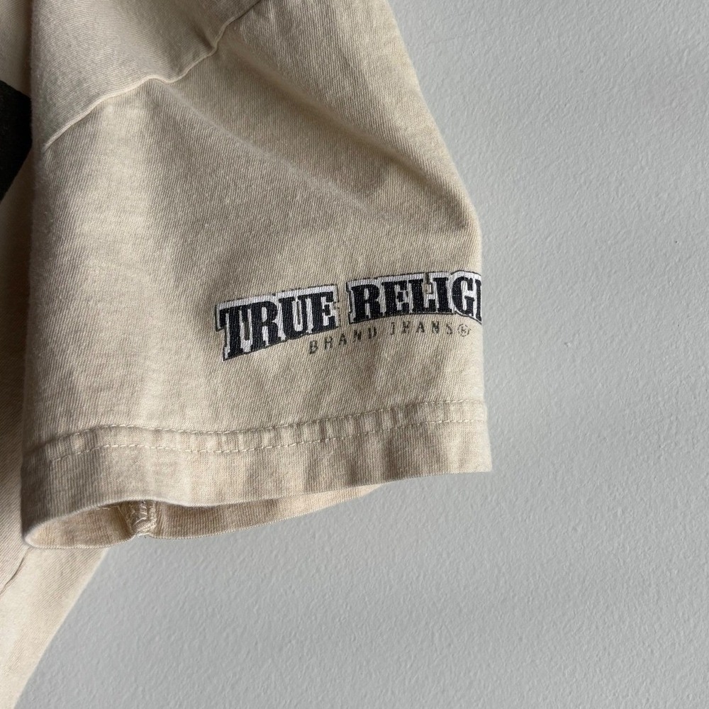True Religion Beige Graphic Tee Kids 8 - Picture 4 of 6